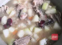 Illustration of making big bone winter melon soup 12