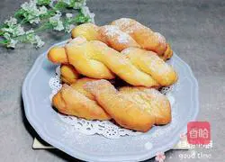 Illustration of how to make milky pumpkin twists (oil fruit) 14