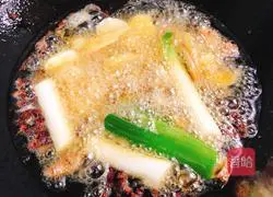 Illustration of how to make pickled fish that can be eaten in soup 4