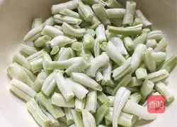 Illustration of how to make braised noodles 2