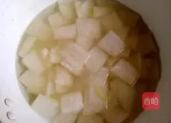 Winter Melon and Shrimp Skin Soup Recipe Illustration 6