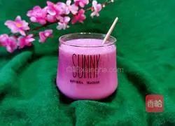 Illustration of how to make dragon fruit milkshake 13