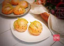 Illustration of how to make vegetable juice and strawberry steamed buns 18