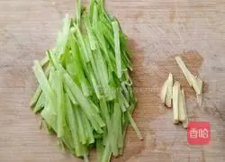 Illustration of how to make green radish and clam broth 3