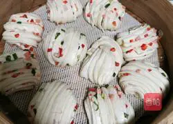 Illustration of how to make red pepper and ham sausage rolls 21