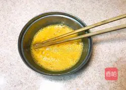 Illustration of how to make tomato and egg scissor noodles 9