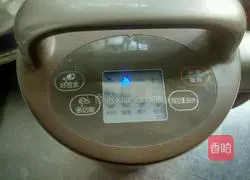 Illustration of how to make grain and soy milk 3