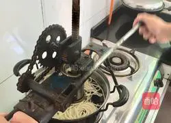 Illustration of how to make cold noodles with eggplant river 20