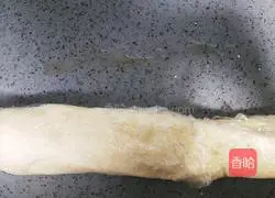 Illustration of how to make homemade fried dough sticks 8