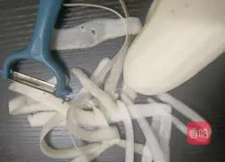 Illustration of how to make egg dumpling and radish soup 2