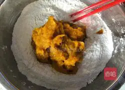 Illustration of how to make pumpkin steamed buns (one-time fermentation) 6