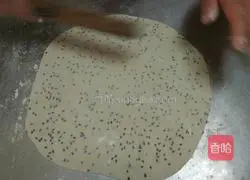 Illustration of how to make hemp leaves 6