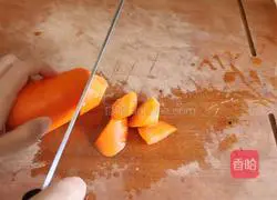 Illustration of how to make pork ribs soup 3