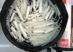 Low-fat and non-fat shrimp and mushroom soup recipe 4