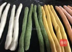 Illustration of how to make hydrangea steamed buns 3