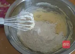 Illustration of how to make cream cheese biscuits 4