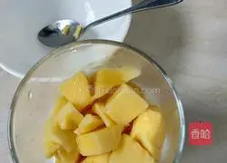 Illustration of how to make mango yogurt potted plants 6