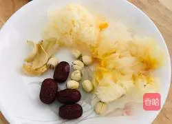 Tremella lotus seed soup recipe 1