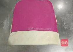 Double-color flower oil rolls (steamed buns) Production method) Illustration 11