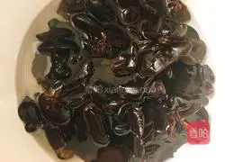 Illustration of how to make fungus and lotus root 2