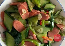 Illustration of how to make fried ham with cucumber 6