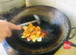 Illustration of how to make spicy crayfish 2