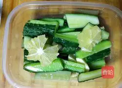 Illustration of how to make pickled cucumbers and pickles 12