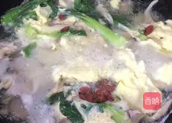 Illustration of how to make cabbage and mushroom egg soup 7