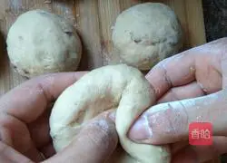 Illustration of how to make brown sugar and jujube steamed buns 15