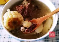 Illustration of how to make Banggu Sishen Soup 6