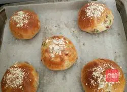 Illustration of how to make broccoli sausage bread (no tenderization) 17