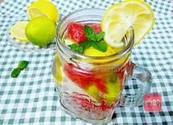 Watermelon Lemon Sparkling Drink Recipe Illustration 12