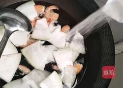 Seafood and winter melon soup recipe illustration 7