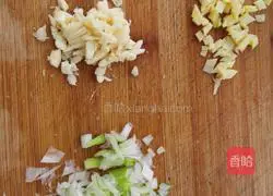 Illustration of how to make fried noodles with tomatoes and eggs 4