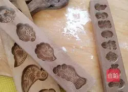 Illustration of how to make 祽花 (Qixi Festival dessert) 2