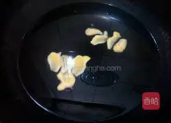 Cucumber and preserved egg soup recipe 4