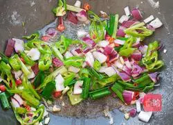 Illustration of how to make stir-fried beef cooked by ancestors 8