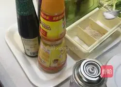 Illustration of how to make shrimp and winter melon soup 8