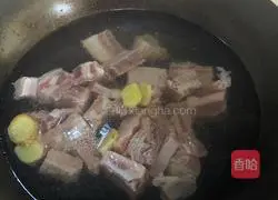 Illustration of how to make braised pork ribs with carrots and potatoes 2