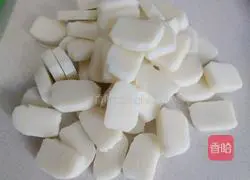 Illustration of how to make egg dumplings and rice cake soup 3