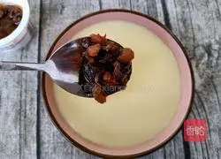 Illustration of how to make steamed egg custard with abalone and scallops xo sauce 8