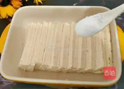 Illustration of how to make steamed braised tofu with bacon 5