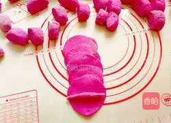 Illustration of how to make rose steamed buns 13