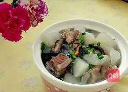 Illustration of how to make braised pork ribs and radish soup 7