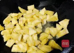 Pineapple Gu Illustration of cooking meat 7