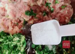 Illustration of how to make fried wontons 5