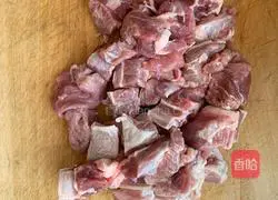 Illustration of how to stew beef brisket with tomatoes and potatoes 3