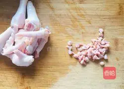 Upgrade Illustration of how to make chicken feet with red vine pepper 2