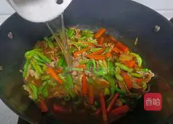 Illustration of Braised Bean Noodles 9