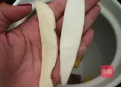 Lotus root tube bone soup recipe 4